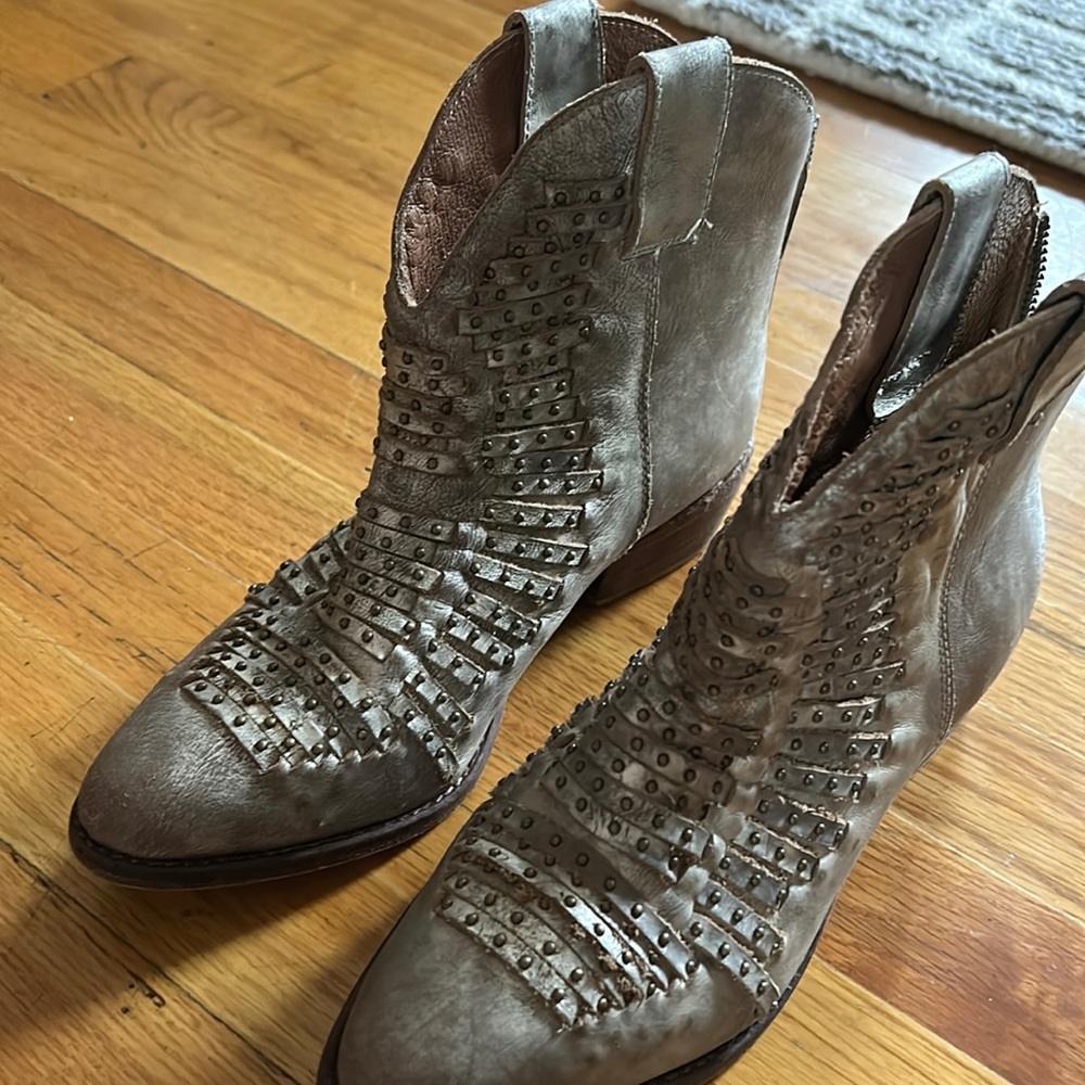 Diego Di Lucca booties